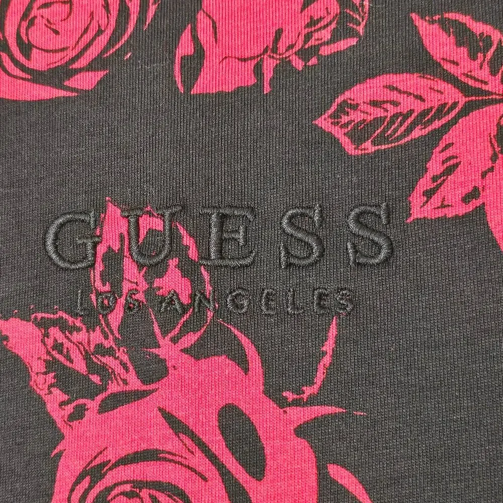 GUESS Men's Black Red Rose Print Graphic Tee Size S Y2K Streetwear Grunge Cotton - Picture 5 of 10